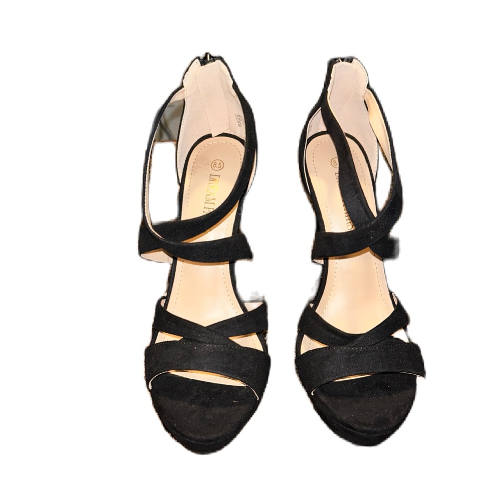 Brand New Never Worn Before Women’s Black Criss Cross heels